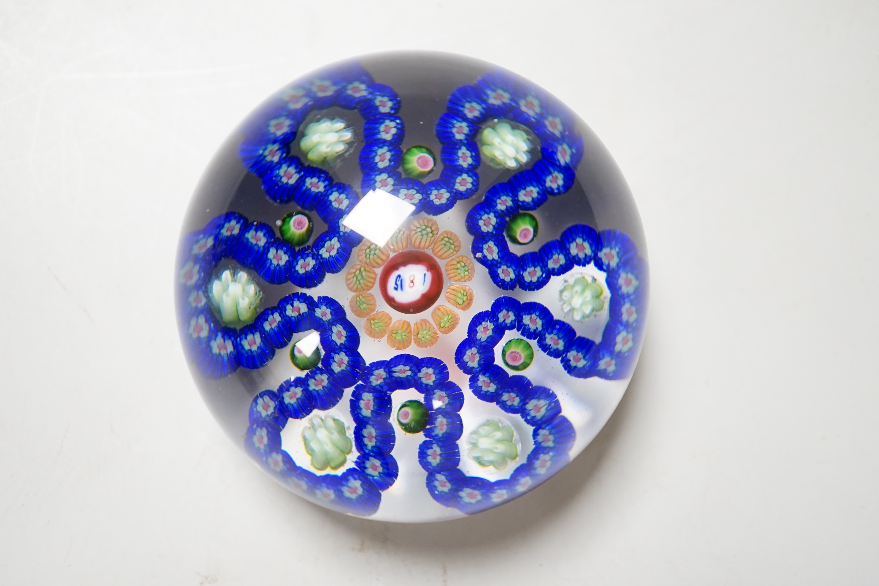 A DuPont garland paperweight, spurious date 1815, 6cm diameter